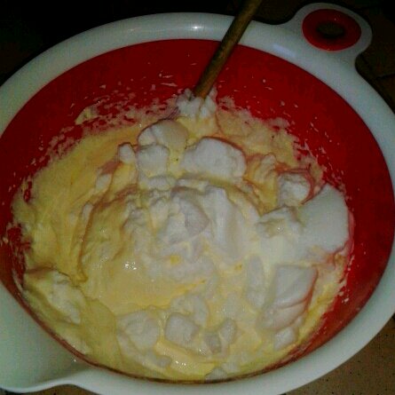 Tiramisu- incorporating egg white.jpg image