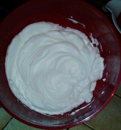 Tiramisu - whip up eggwhites to peaks.jpg image