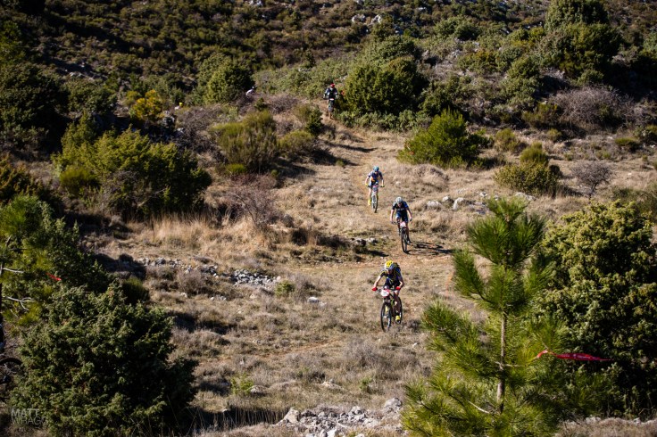 Riders are getting spreadout after the first climb